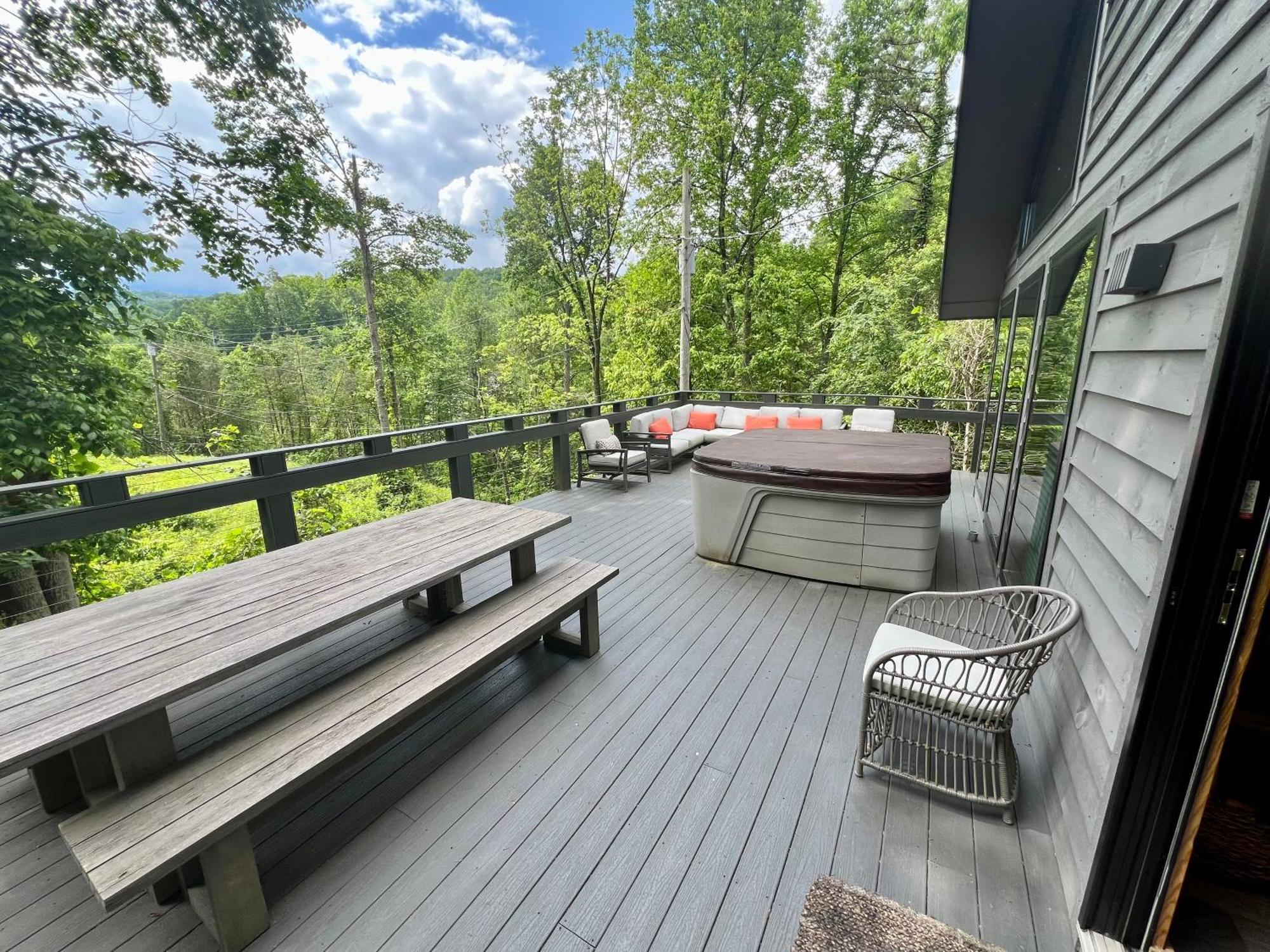 Experience Luxury At Smoky Mountain Hideaway, Just 5 Miles From Downtown Gatlinburg Villa ภายนอก รูปภาพ